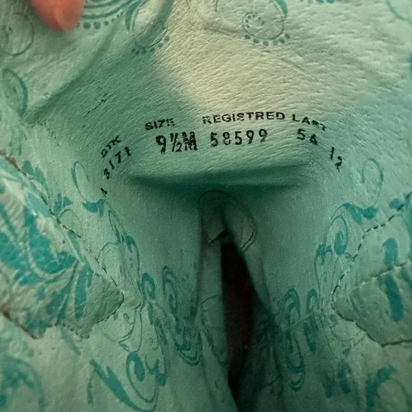 Corral 9.5 Red Boots - Picture 5 of 11